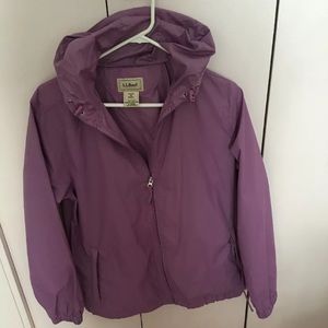 LL Bean summer-weight jacket adjustable hood